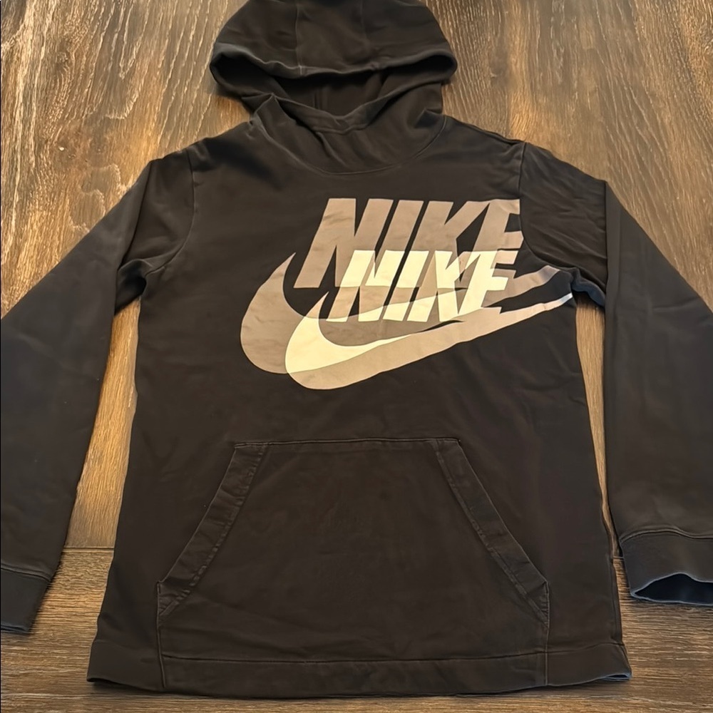 Nike Black Shirt Hoodie size Large Youth